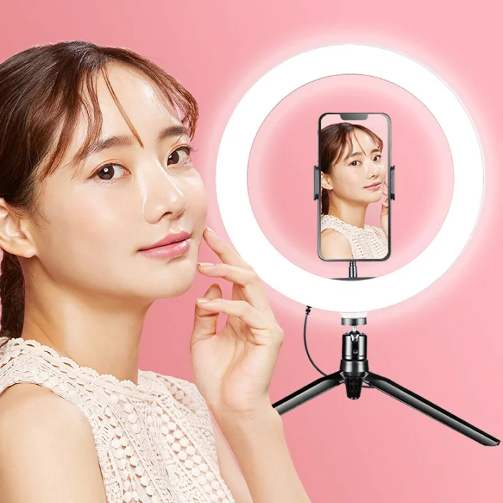 在宅チャットレディで稼ぐコツ｜背景と照明にしっかりこだわる